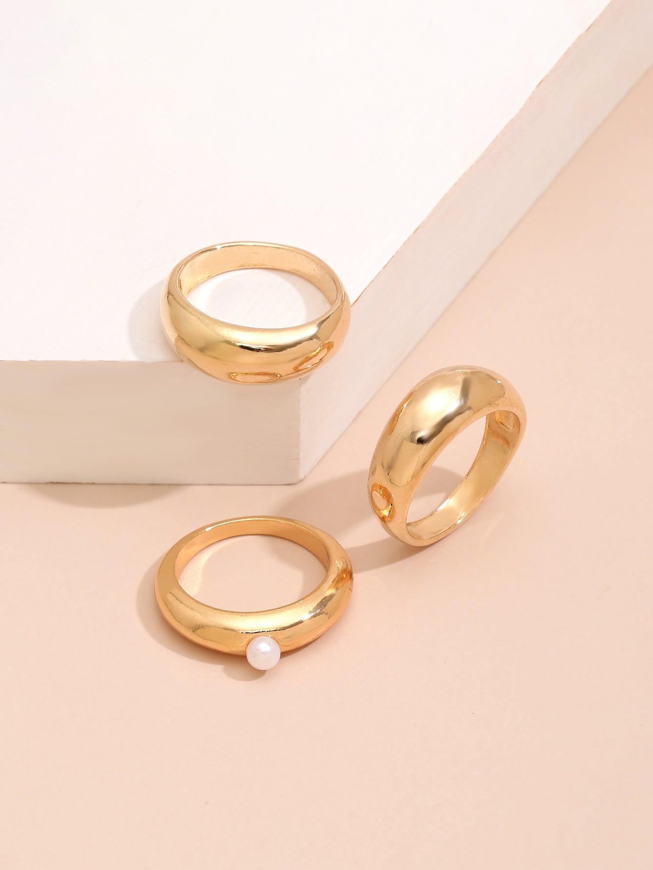 Circle Ring