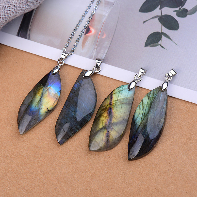 Natural Stone Unshaped Labradorite Pendant Clavicle Chain